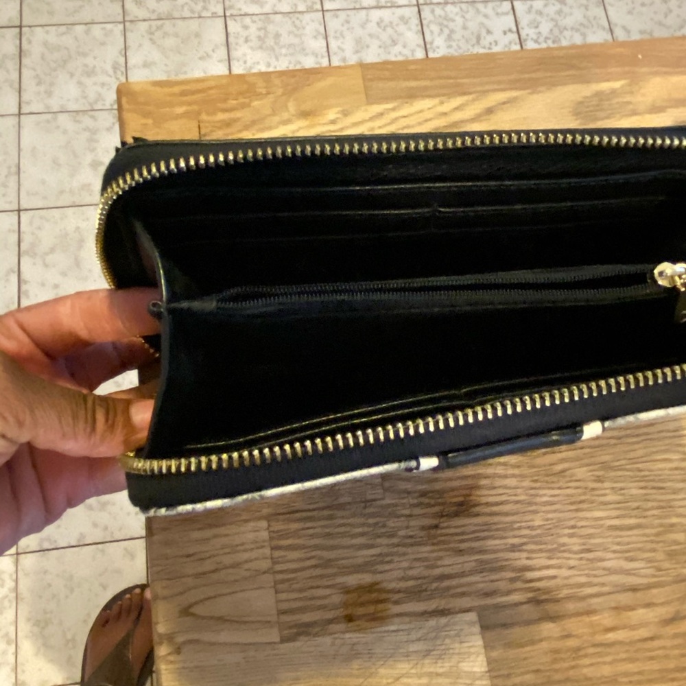 Charming Charlie Wallet - Picture 3 of 7